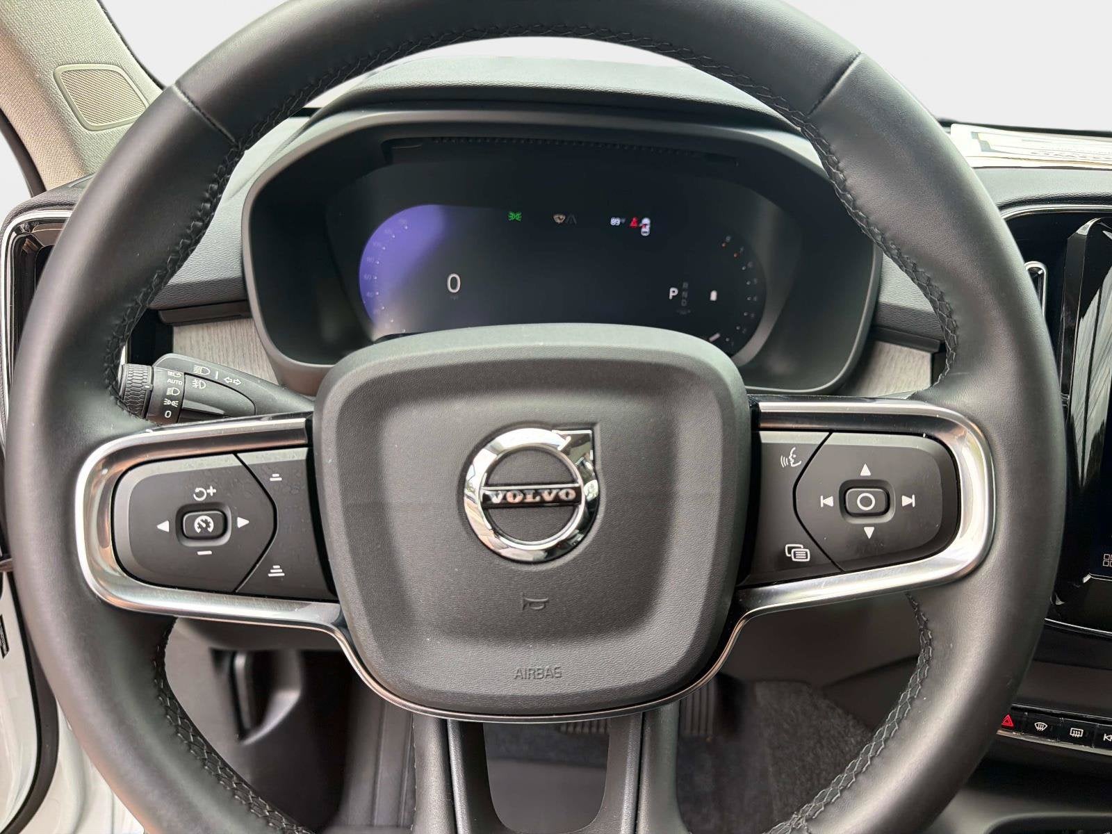2026 Volvo XC40 Plus
