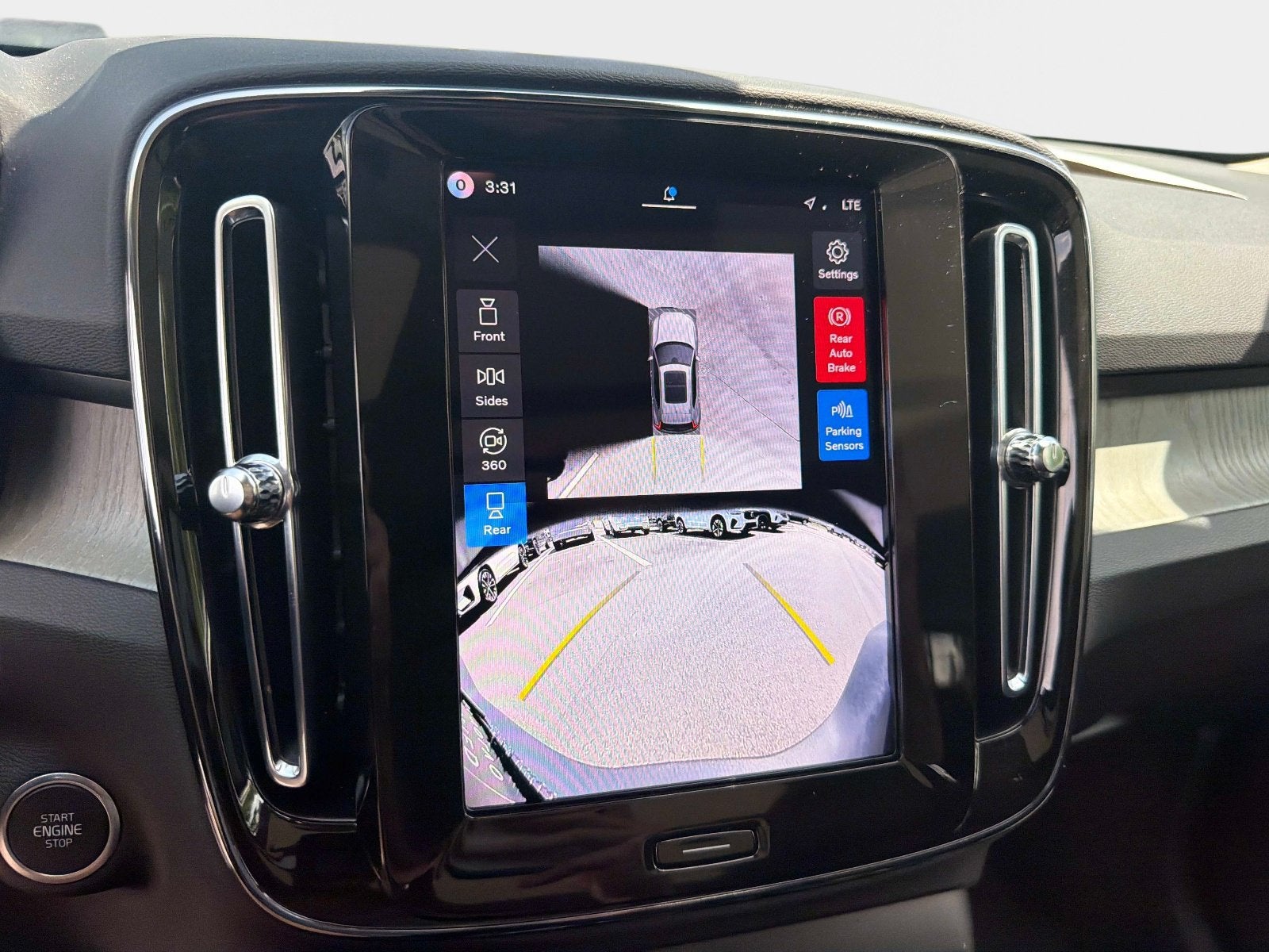 2026 Volvo XC40 Plus