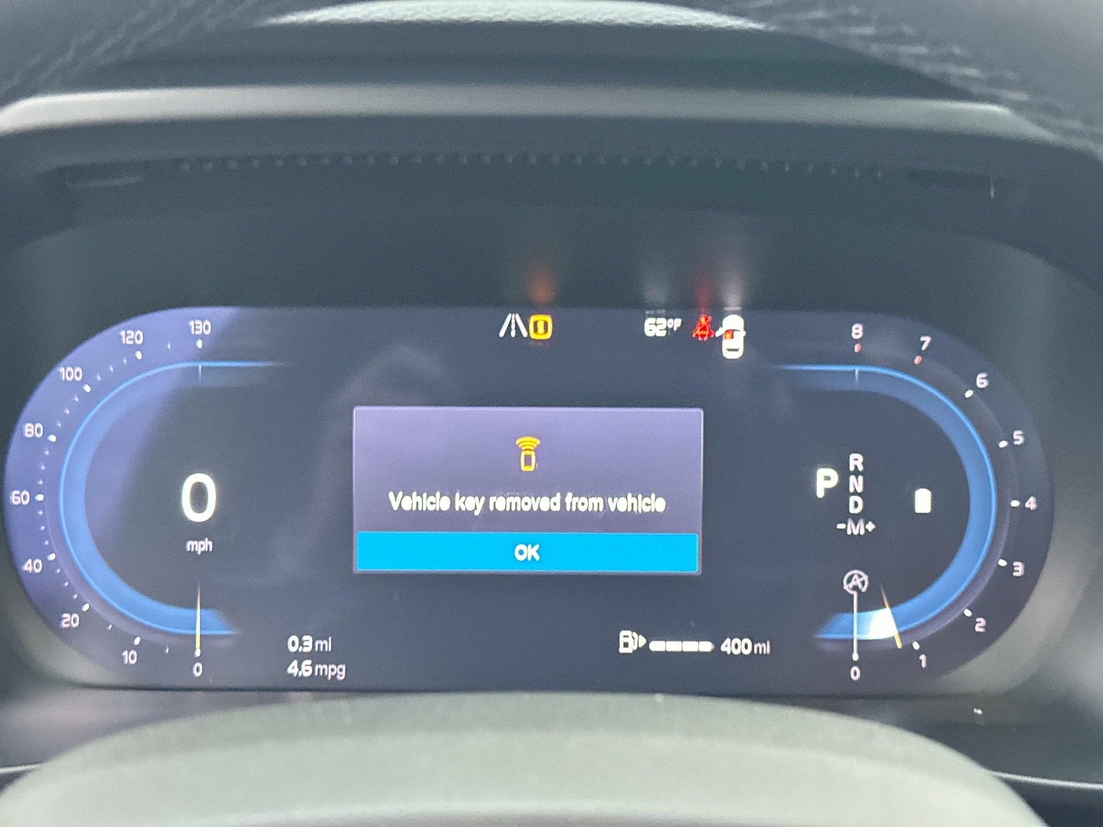 2025 Volvo XC40 Plus Bright Theme