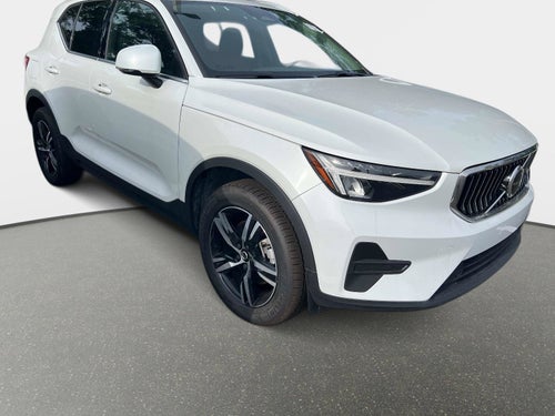 2025 Volvo XC40 Core Bright Theme