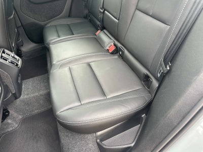 2025 Volvo XC40 Core Bright Theme