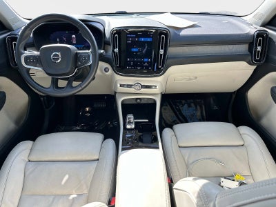 2023 Volvo XC40 Plus Dark Theme