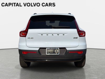 2024 Volvo XC40 Plus Dark Theme