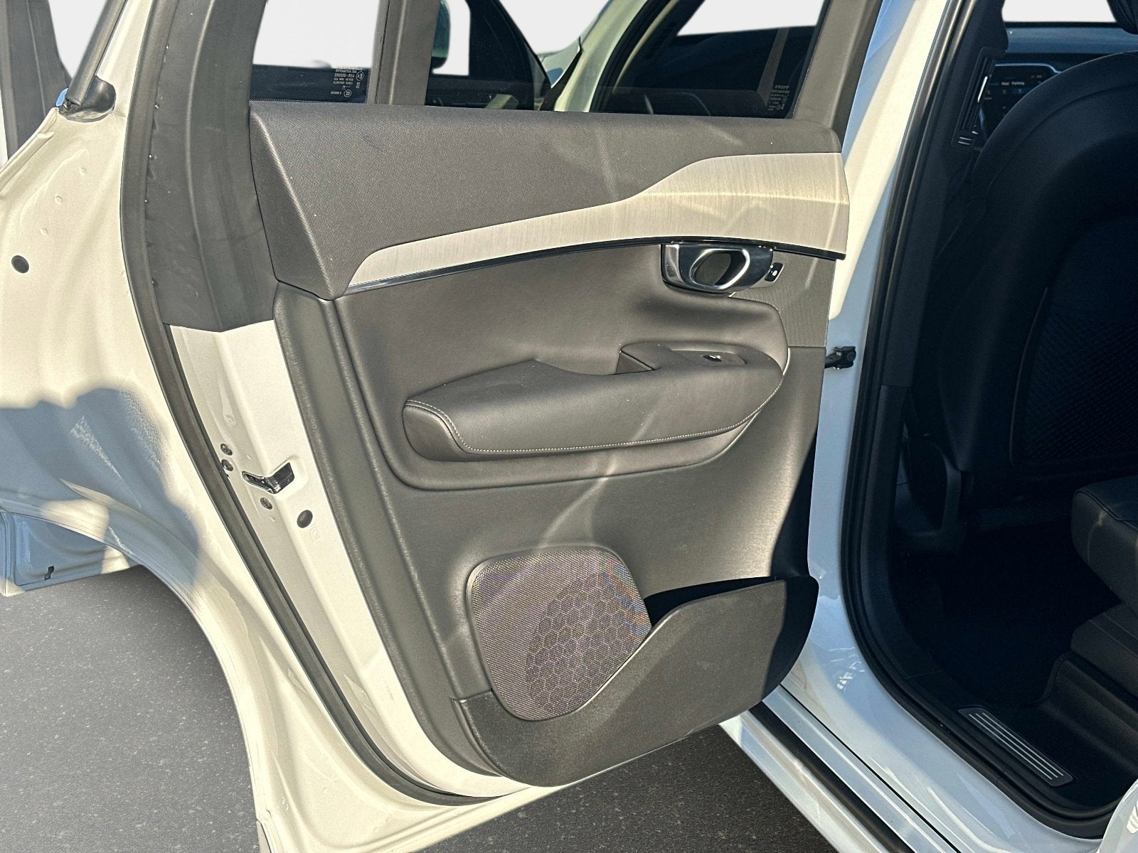 2025 Volvo XC90 Core