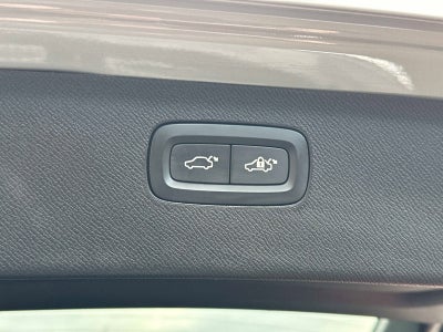 2025 Volvo XC90 Core