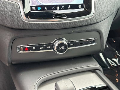 2025 Volvo XC90 Core