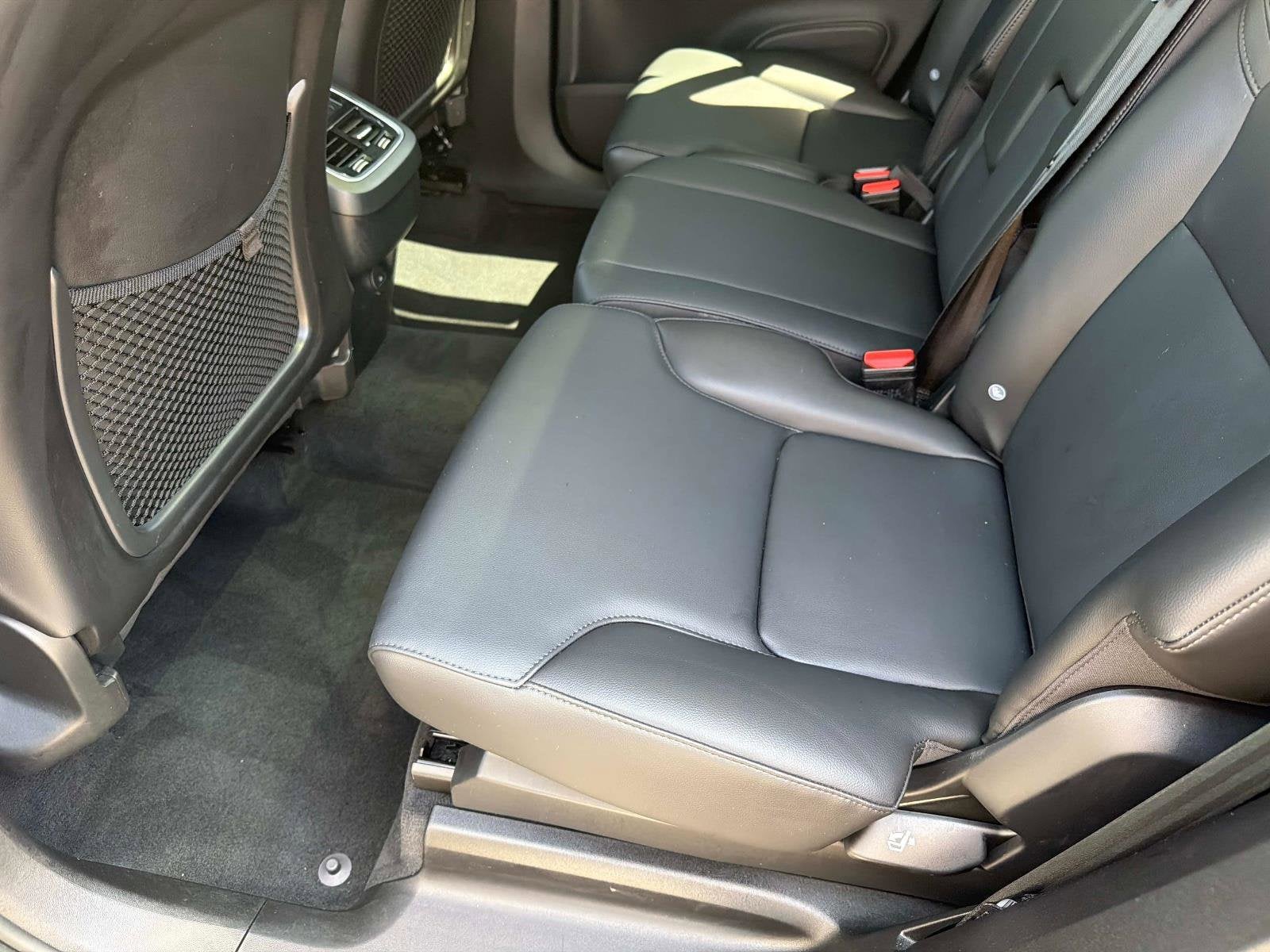 2025 Volvo XC90 Core