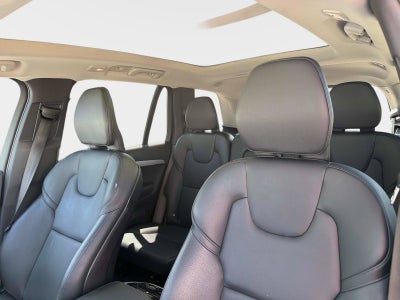2025 Volvo XC90 Core