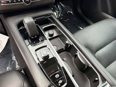 2025 Volvo XC90 Core