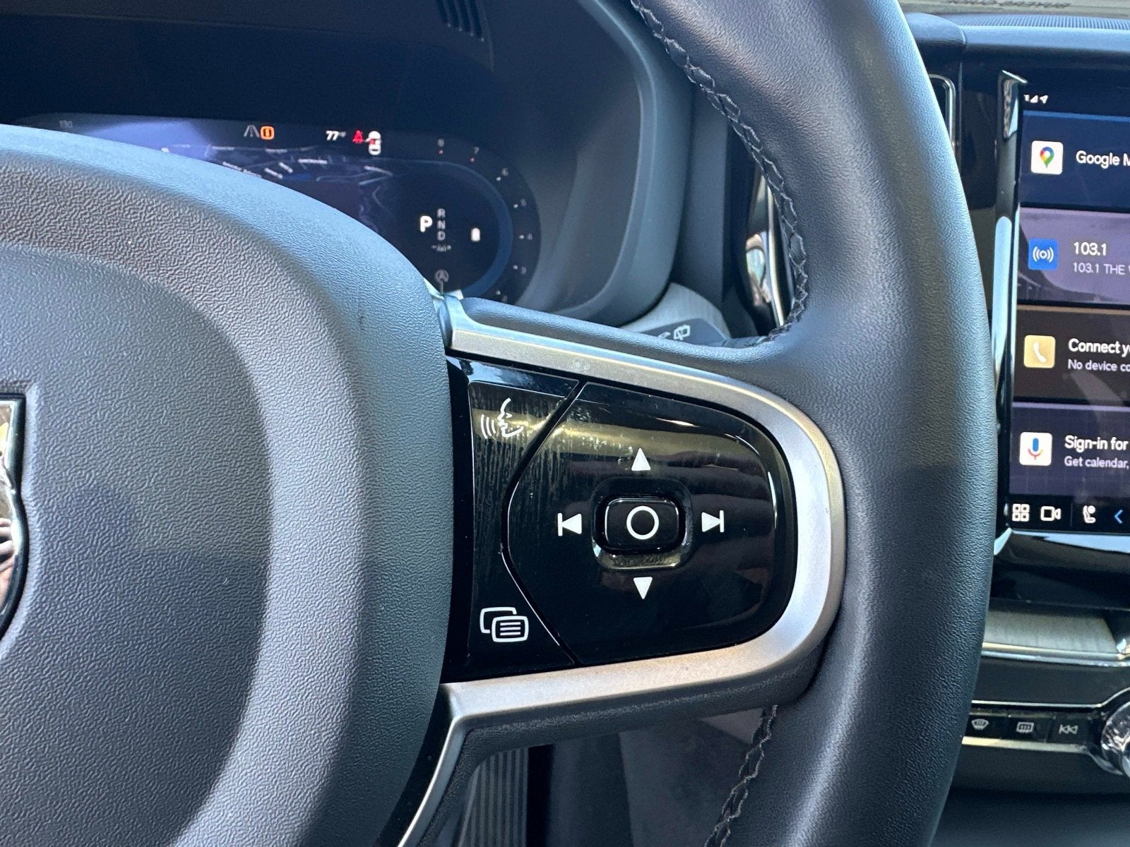 2025 Volvo XC60 Plus