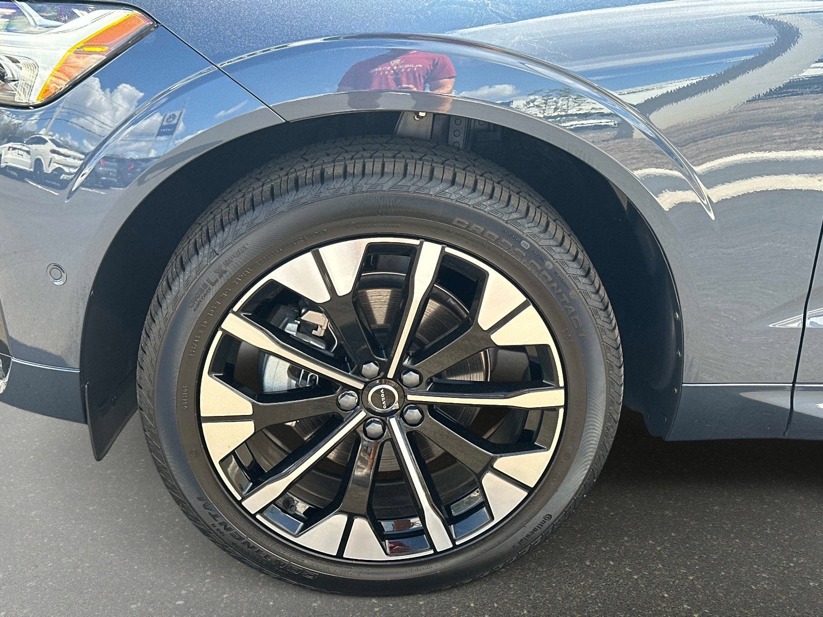 2026 Volvo XC60 Plus