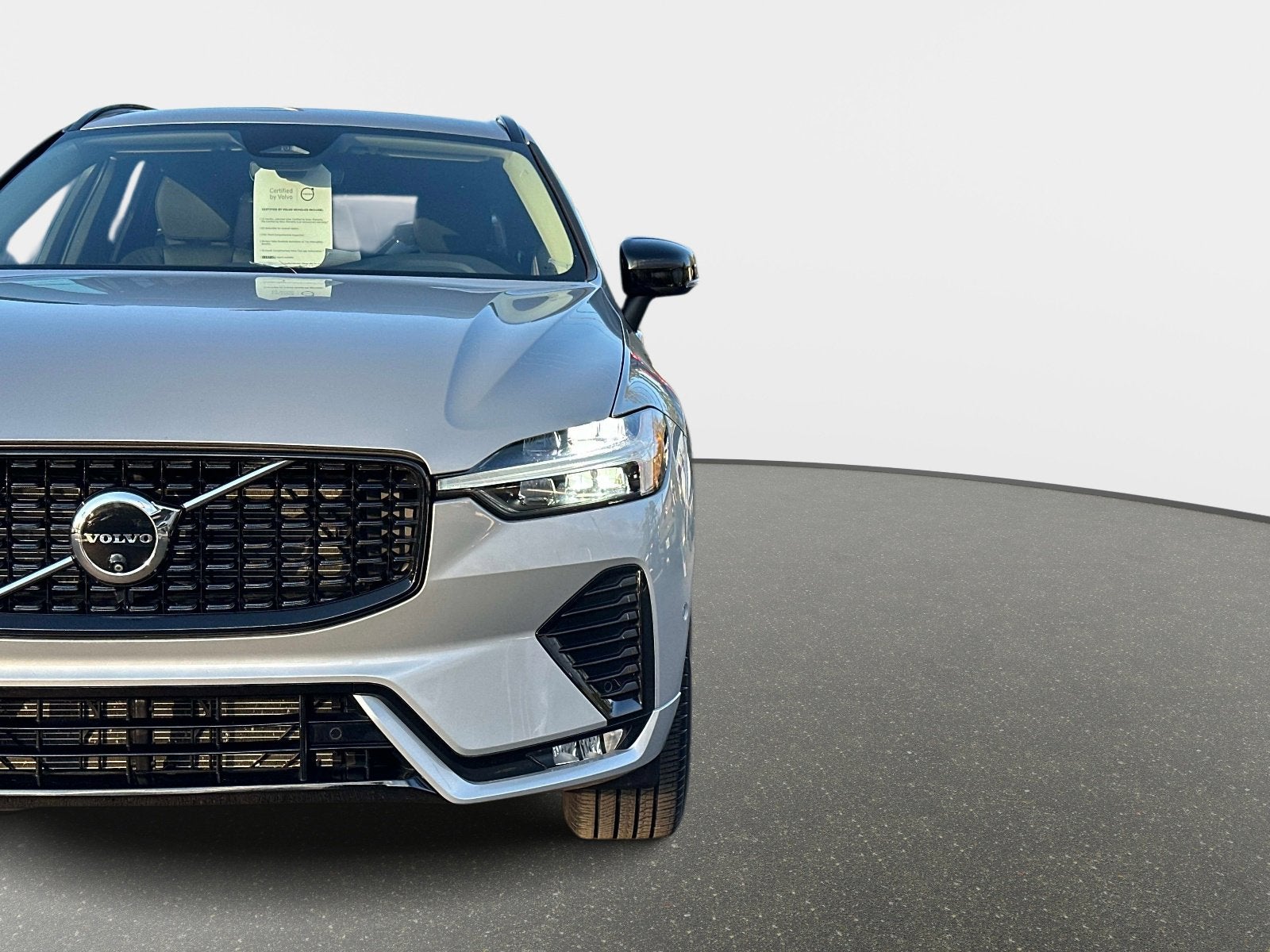 2025 Volvo XC60 Plus