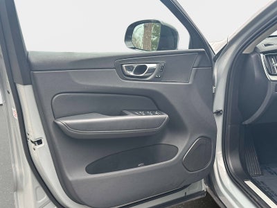 2025 Volvo XC60 Plus