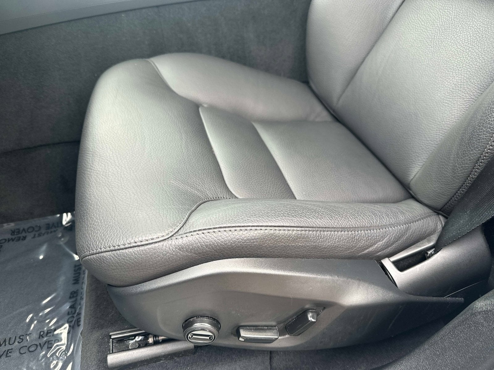 2025 Volvo XC60 Plus