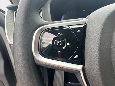 2025 Volvo XC60 Plus