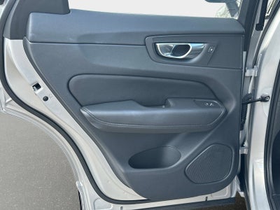 2025 Volvo XC60 Plus