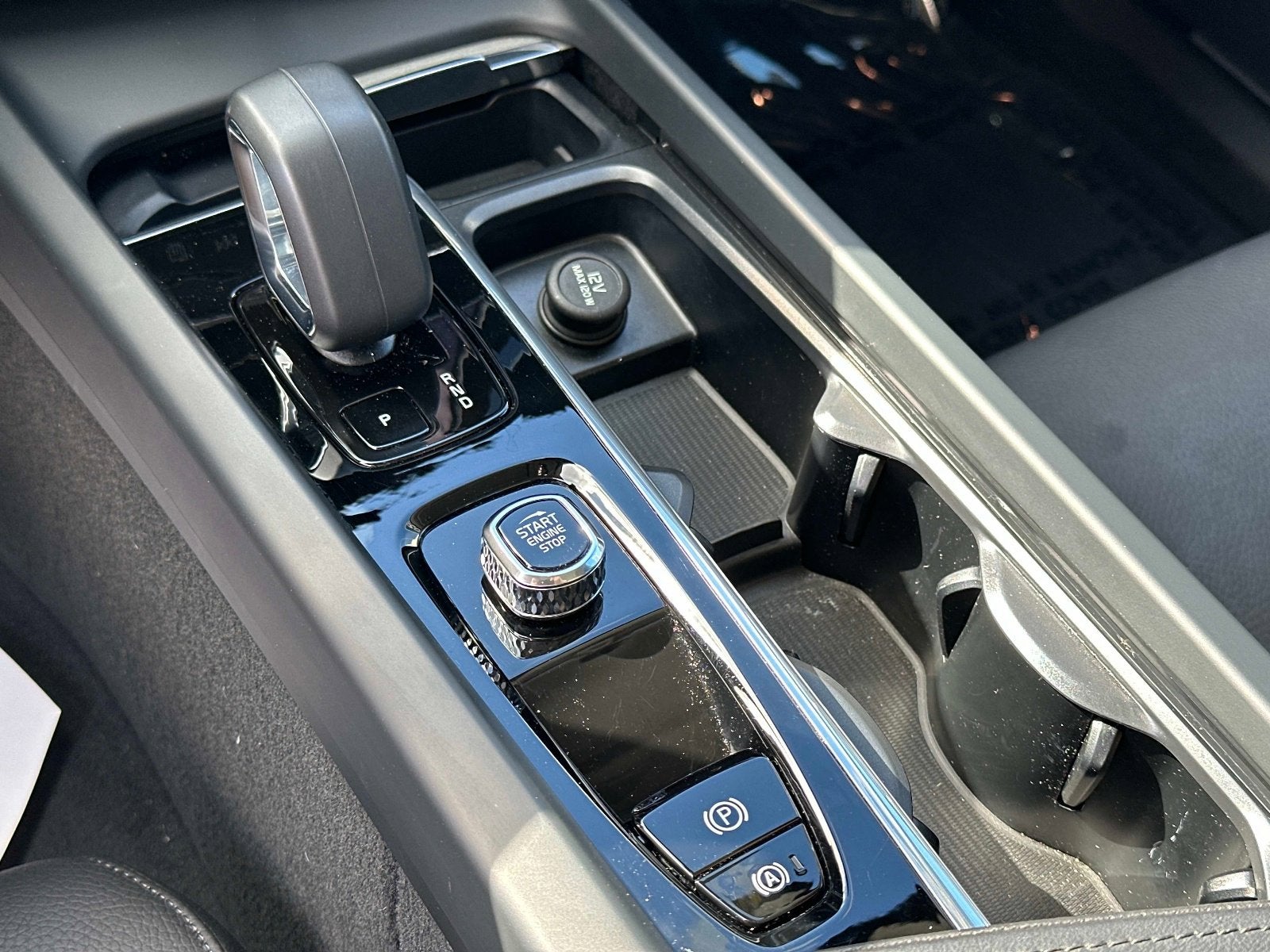 2025 Volvo XC60 Plus