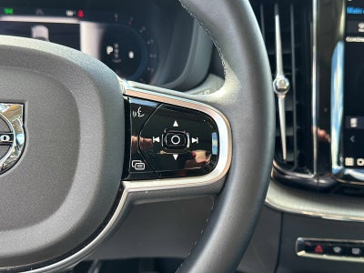 2025 Volvo XC60 Plus