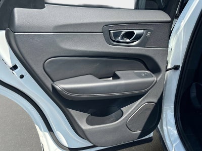 2025 Volvo XC60 Plus