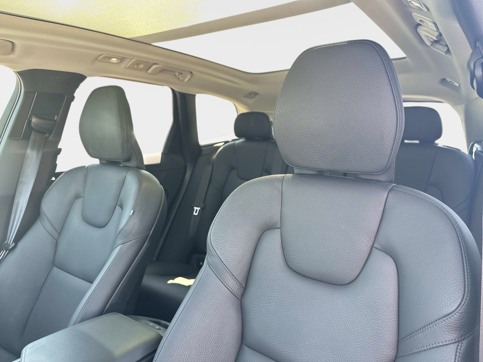 2025 Volvo XC60 Plus