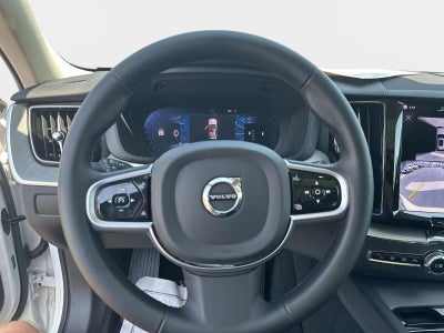 2025 Volvo XC60 Plus