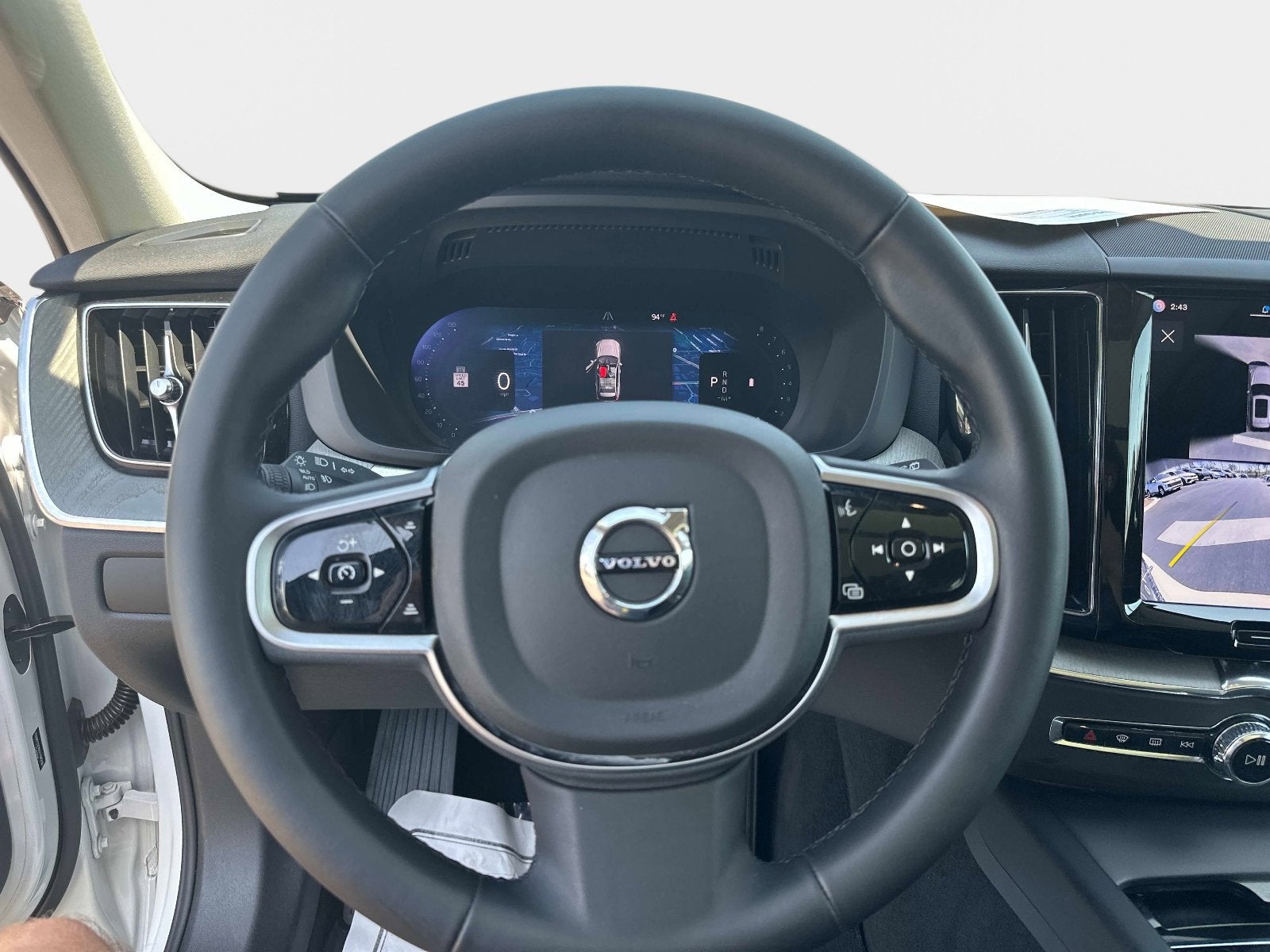 2025 Volvo XC60 Plus