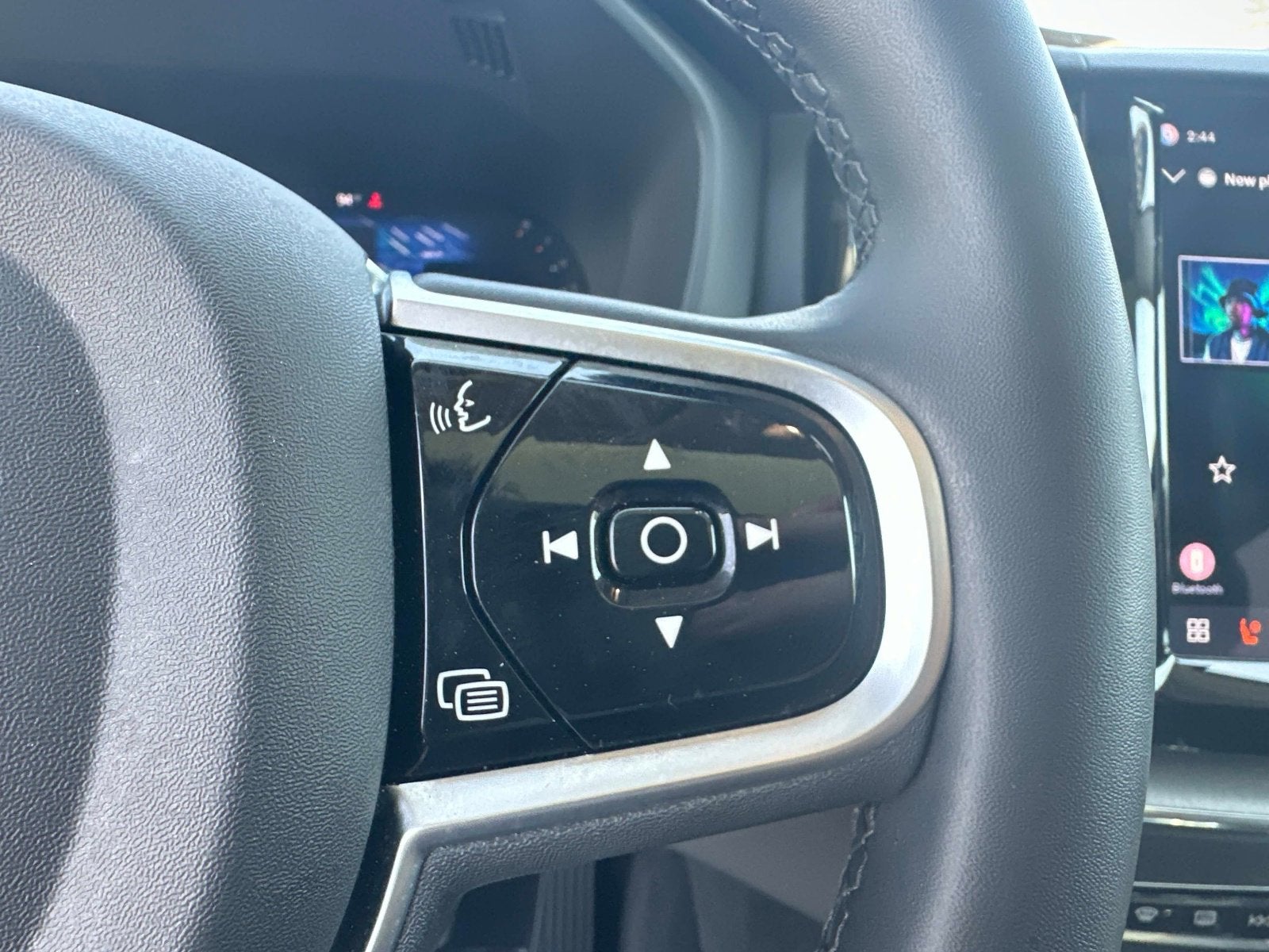 2025 Volvo XC60 Plus