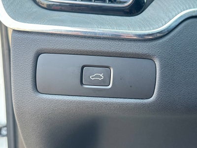 2025 Volvo XC60 Plus