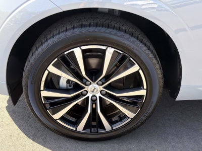 2025 Volvo XC60 Plus