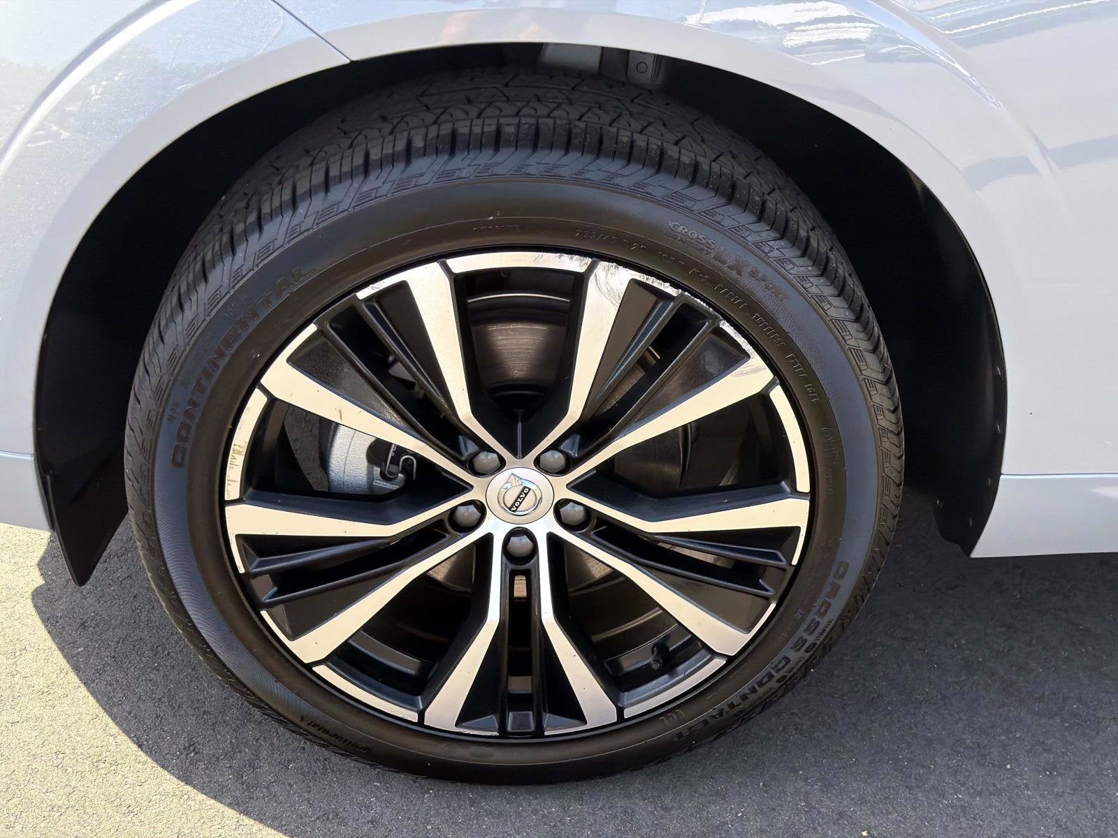 2025 Volvo XC60 Plus