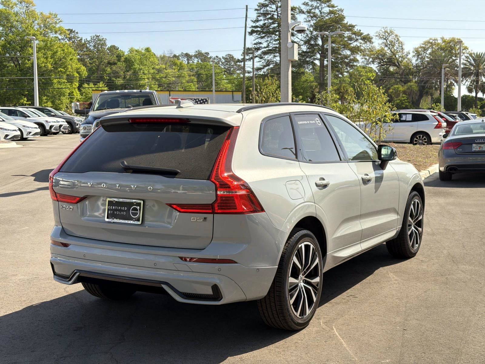 2025 Volvo XC60 Plus