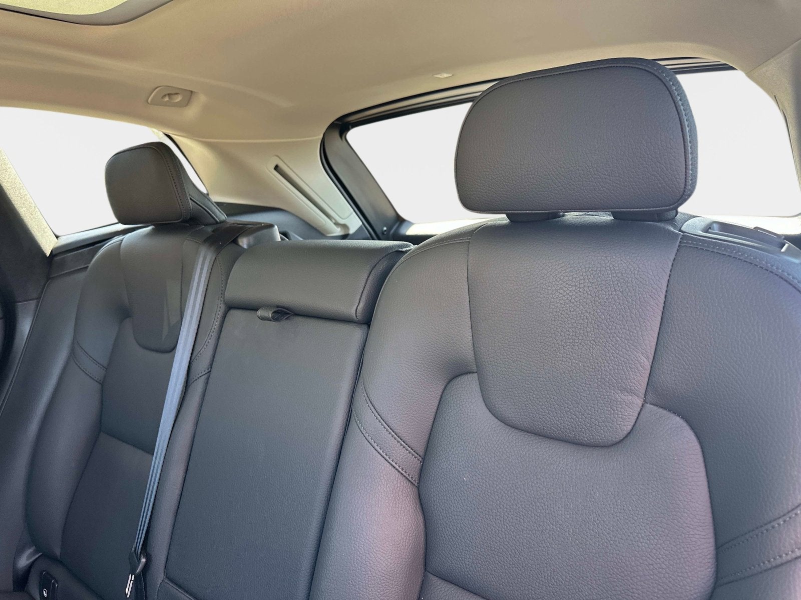 2025 Volvo XC60 Plus