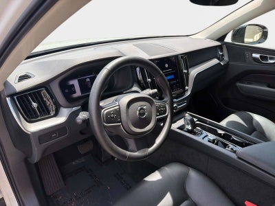 2025 Volvo XC60 Core