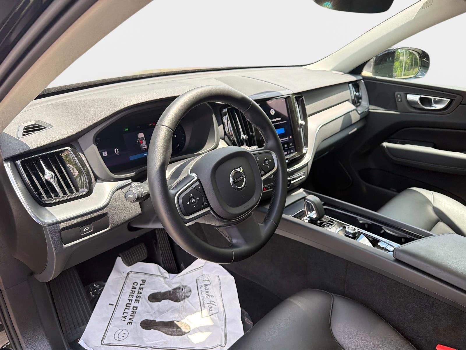 2025 Volvo XC60 Core