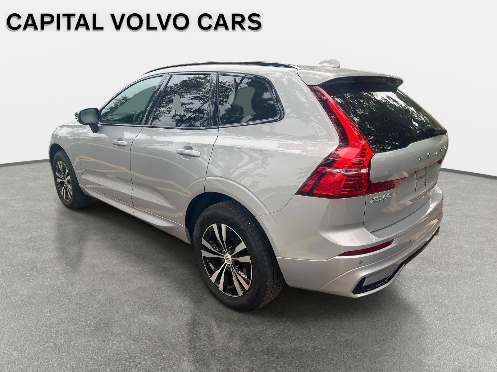 2025 Volvo XC60 Core