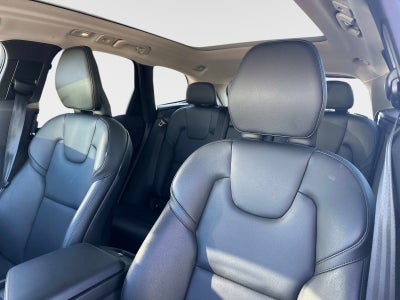 2025 Volvo XC60 Core