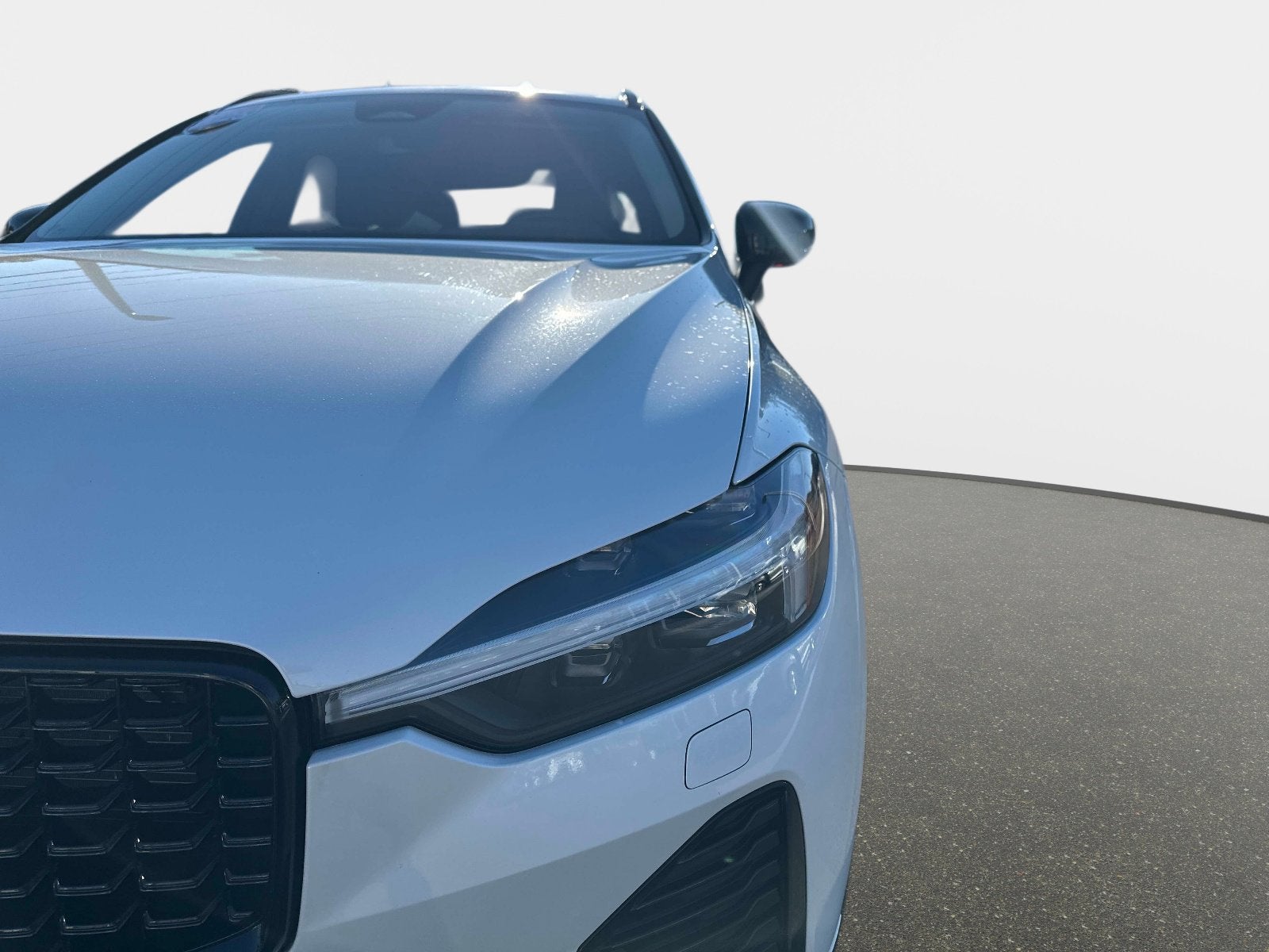 2025 Volvo XC60 Core