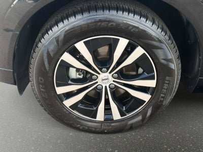 2025 Volvo XC60 Core