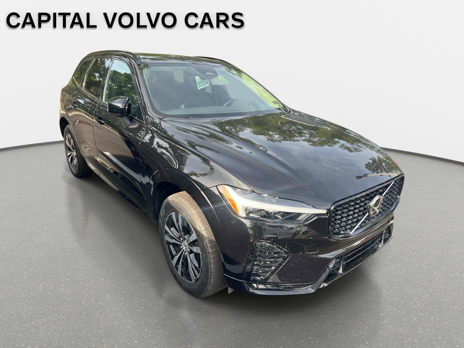 2025 Volvo XC60 Core
