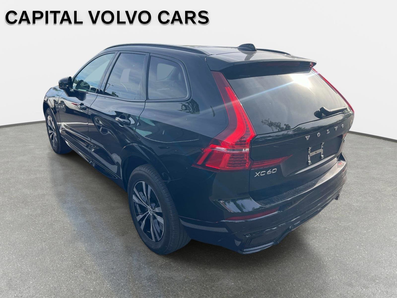 2025 Volvo XC60 Core
