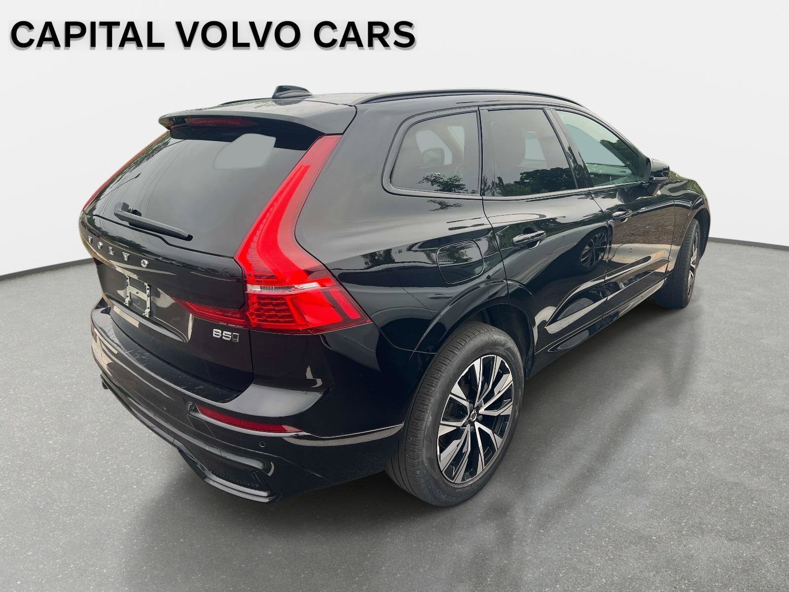 2025 Volvo XC60 Core