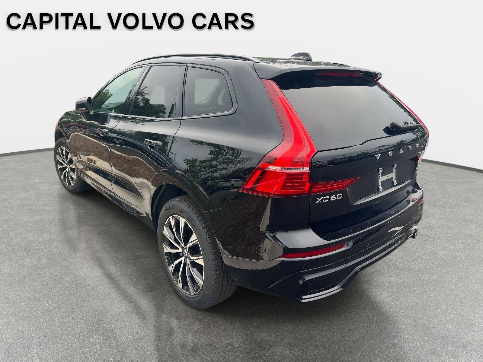 2025 Volvo XC60 Core