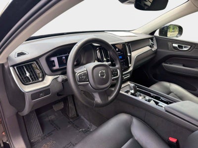 2025 Volvo XC60 Core