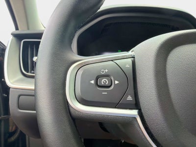 2025 Volvo XC60 Core