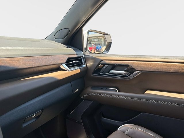 2025 GMC Yukon Denali Ultimate