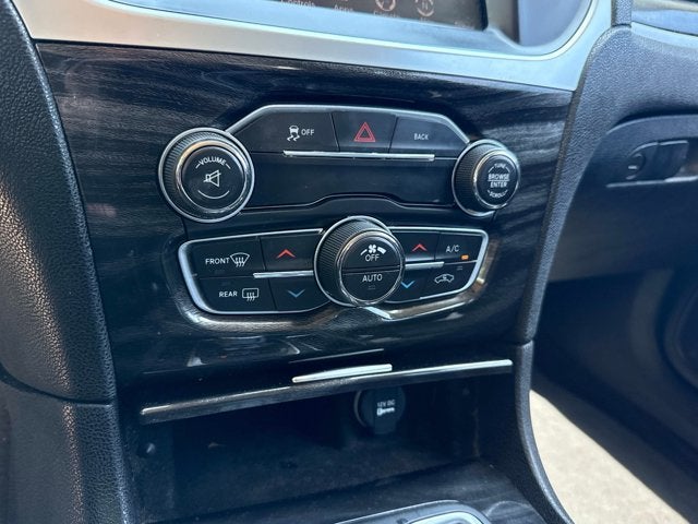 2015 Chrysler 300 Limited