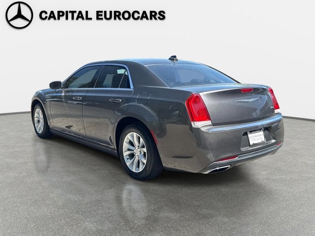 2015 Chrysler 300 Limited