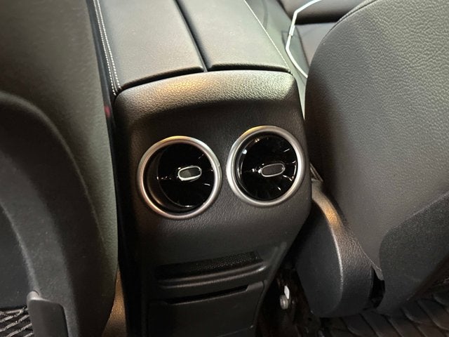 2025 Mercedes-Benz GLB GLB 250