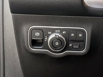 2025 Mercedes-Benz GLB GLB 250