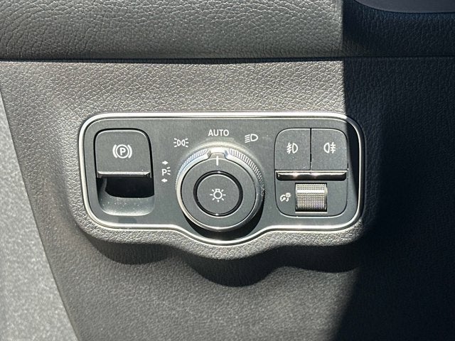 2025 Mercedes-Benz GLB GLB 250